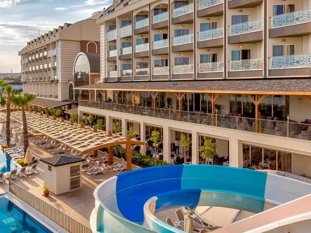Mary Hotel Side