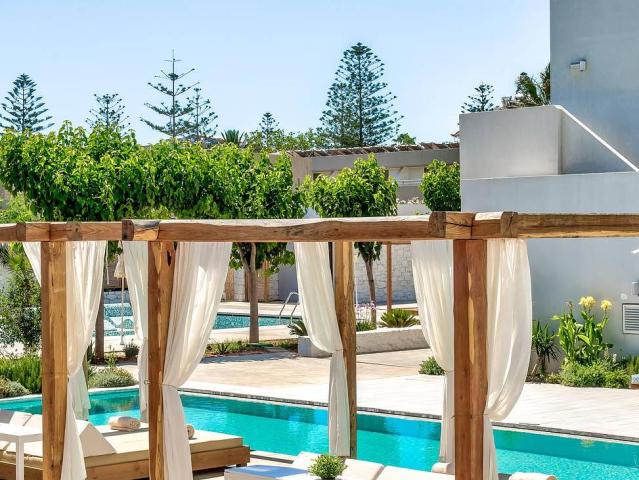 Paralos Lifestyle Beach