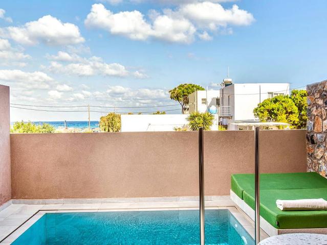 Paralos Venus Suites
