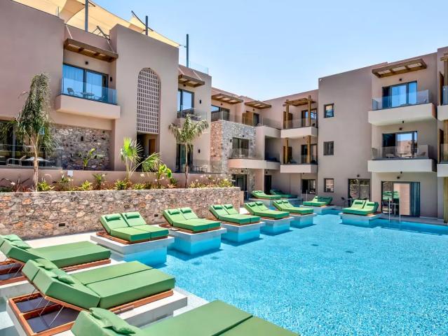 Paralos Venus Suites