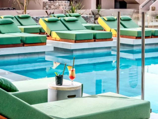 Paralos Venus Suites