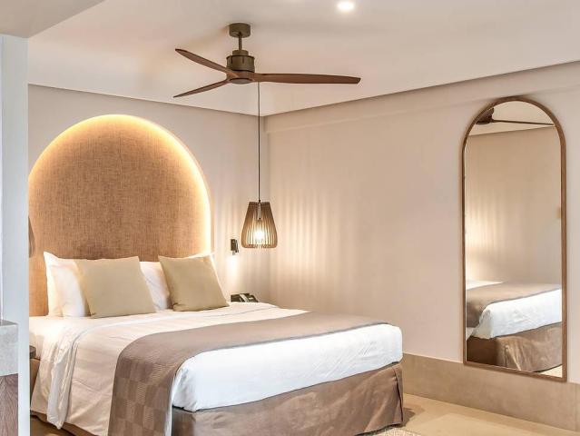 Paralos Venus Suites