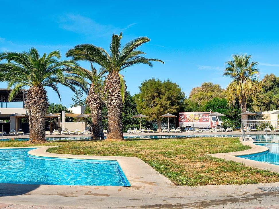 Akti Coast Club