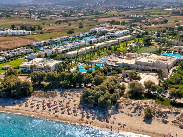 Akti Coast Club