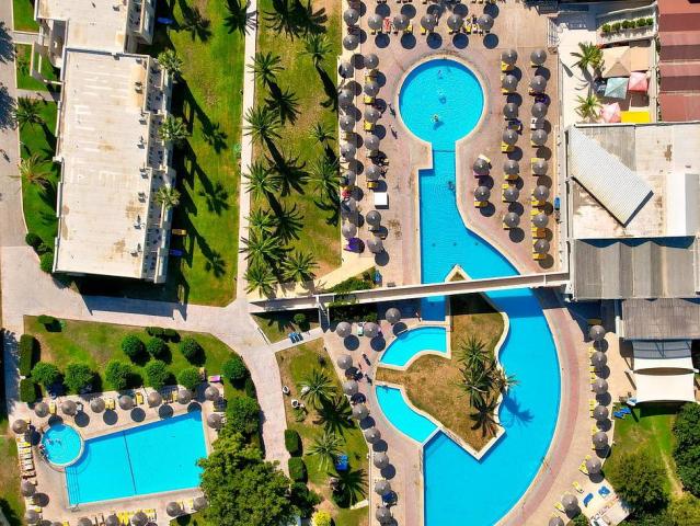 Akti Coast Club