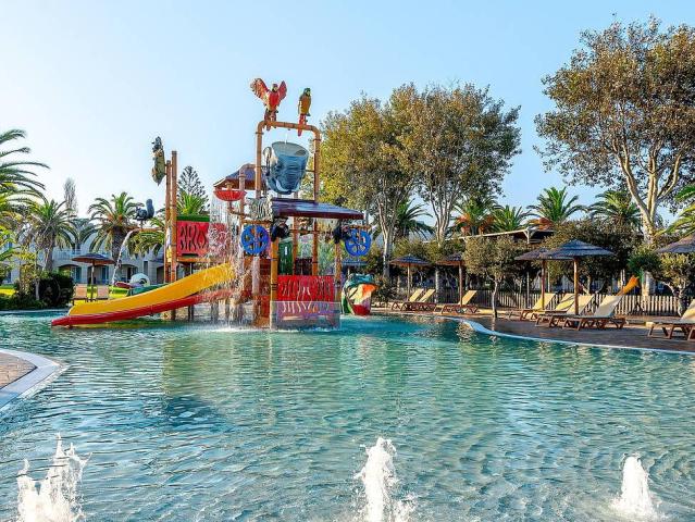 Akti Coast Club