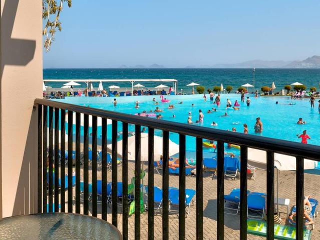 White Olive Marine Aquapark