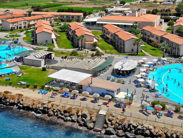 White Olive Marine Aquapark
