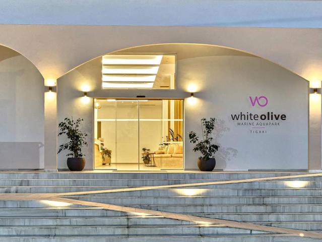 White Olive Marine Aquapark