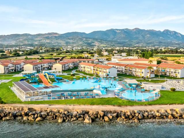 White Olive Marine Aquapark