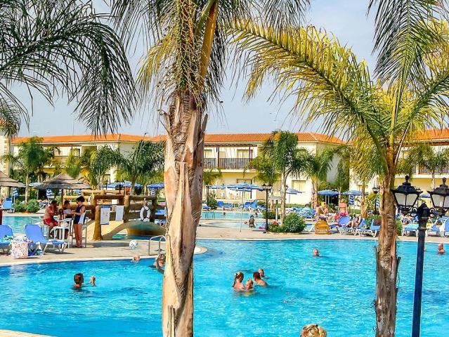 Tsokkos Paradise Village
