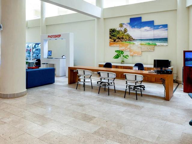 Viva Wyndham Tangerine