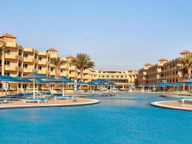 Amwaj Beach Club