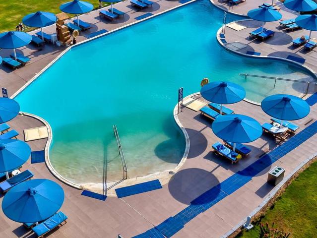 Amwaj Beach Club