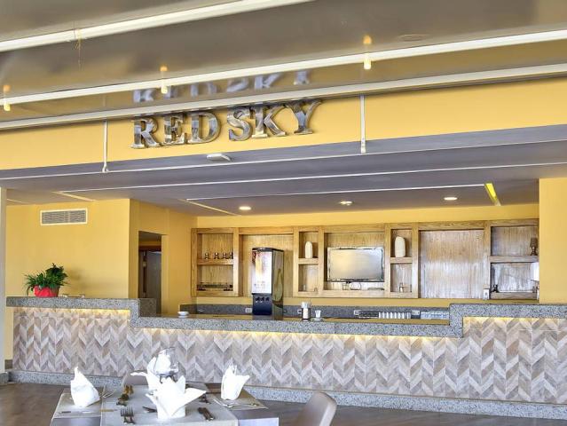 Amwaj Beach Club
