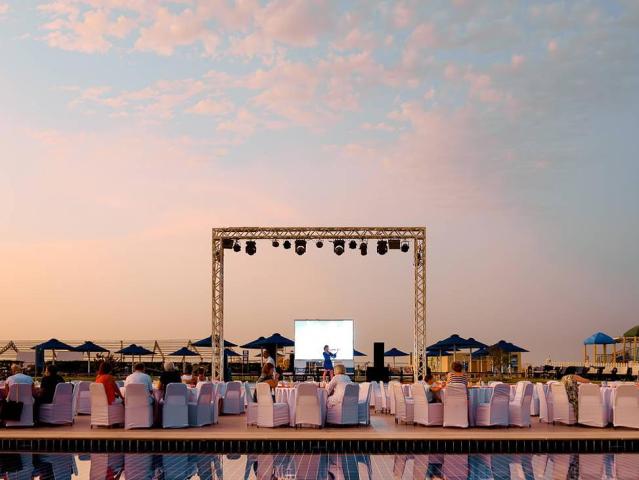 Amwaj Beach Club