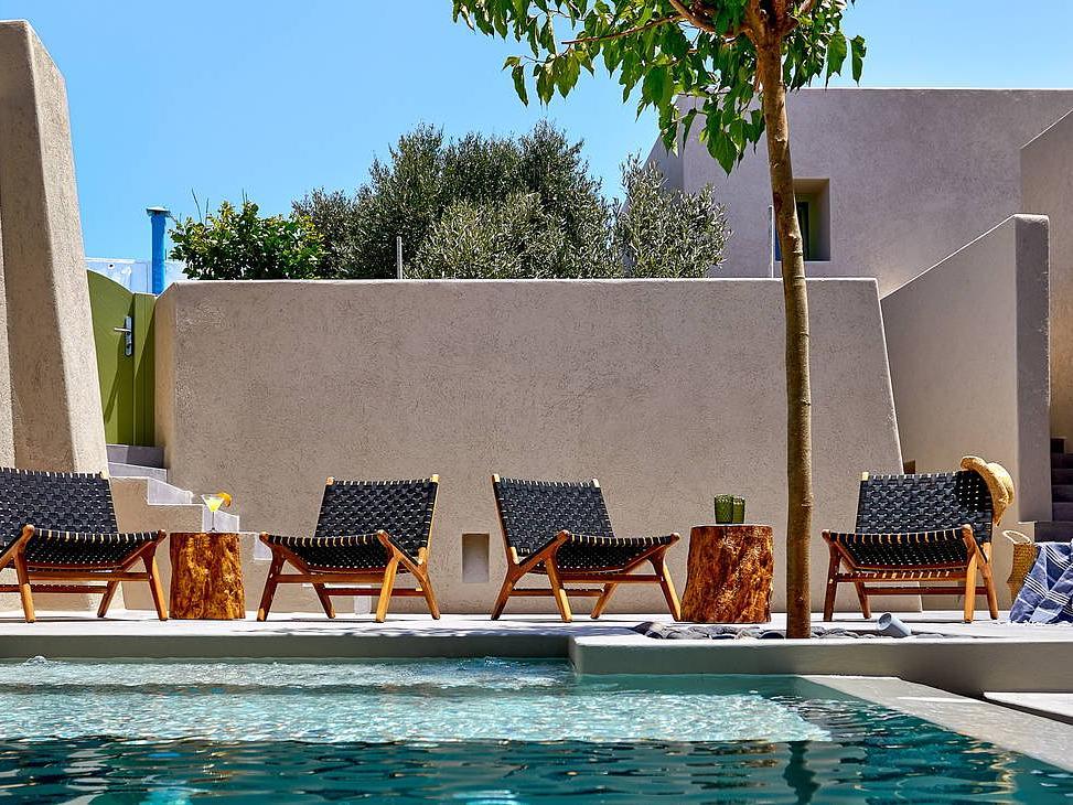 Aeon Suites Santorini