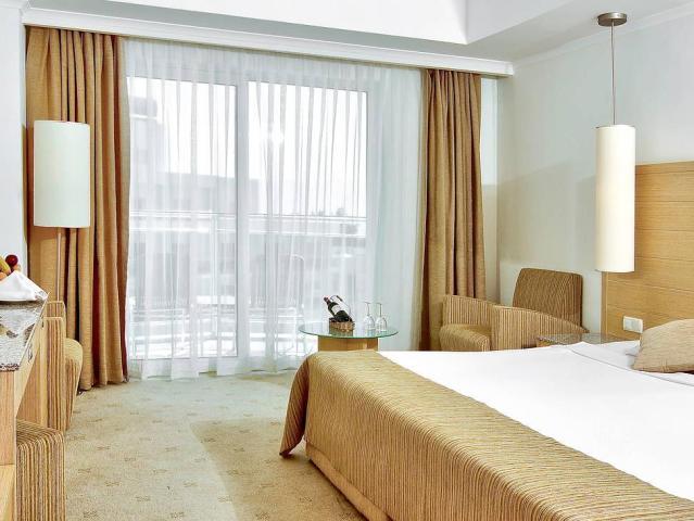 Sealight Resort
