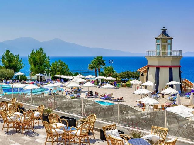 Sealight Resort