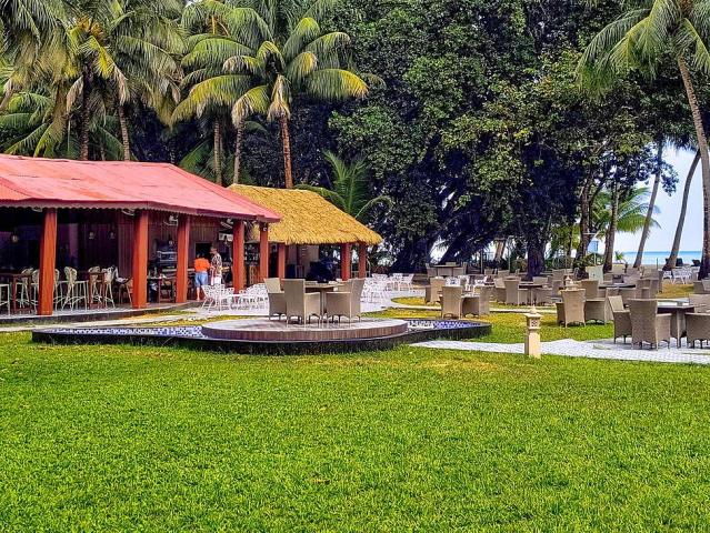 Silver Sands Beach