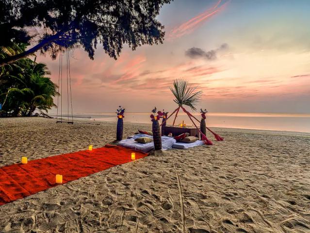 Silver Sands Beach