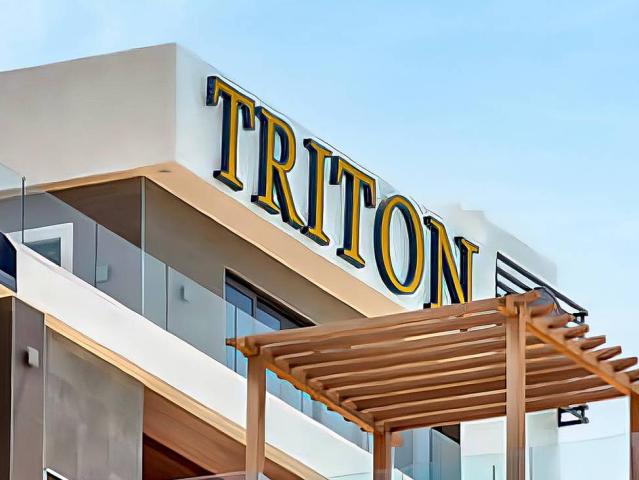 Triton Prestige Seaview