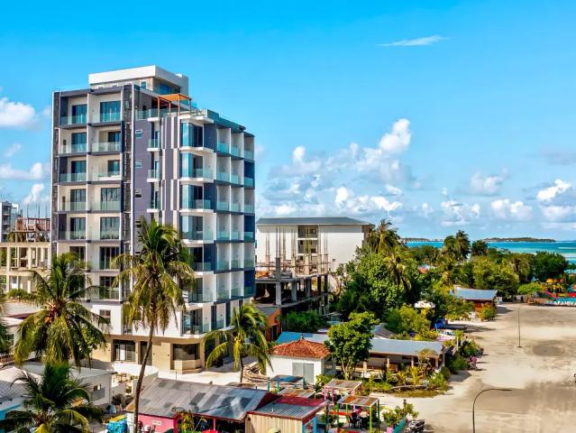 Triton Prestige Seaview