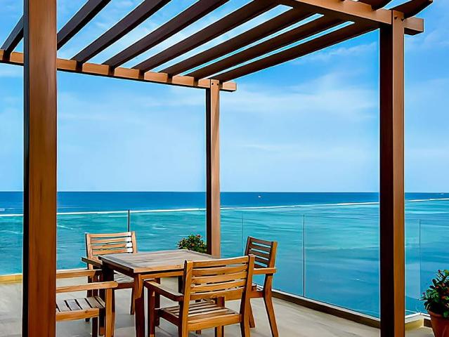 Triton Prestige Seaview