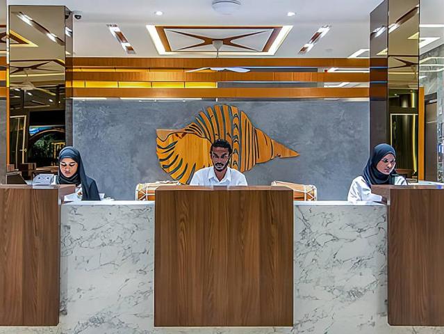 Triton Prestige Seaview