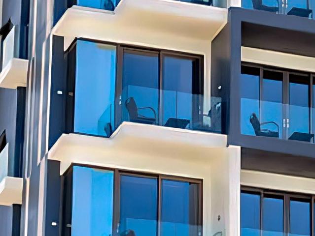 Triton Prestige Seaview