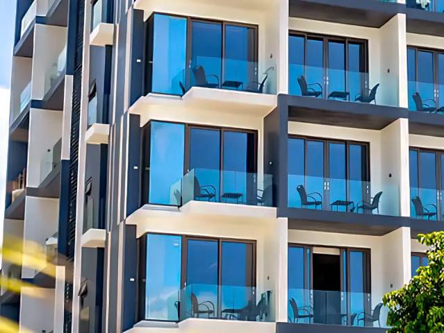 Triton Prestige Seaview