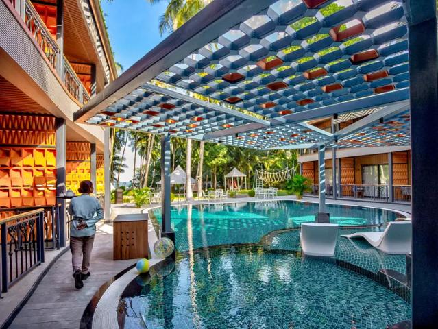 Coral Reef Resort & Spa