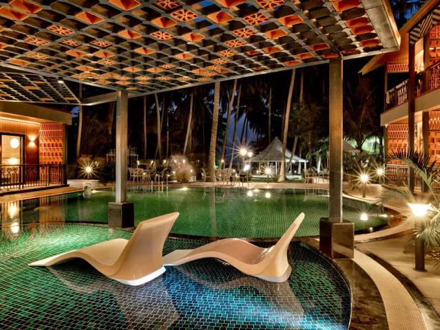 Coral Reef Resort & Spa