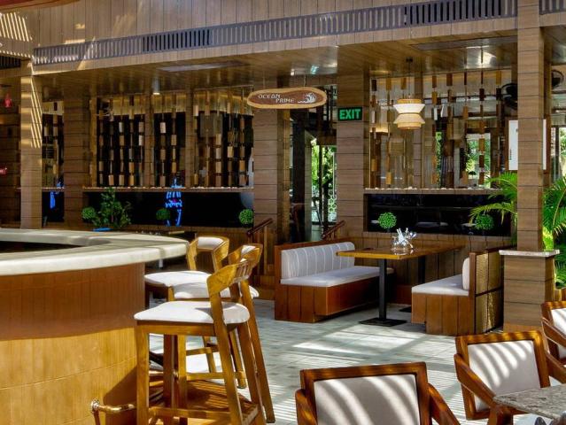 Coral Reef Resort & Spa