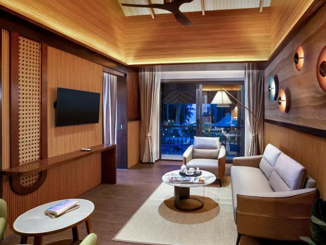 Coral Reef Resort & Spa