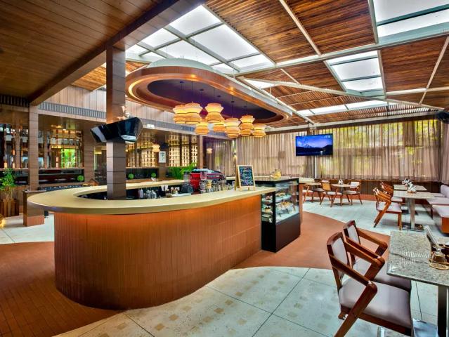 Coral Reef Resort & Spa