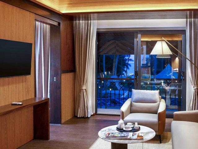 Coral Reef Resort & Spa