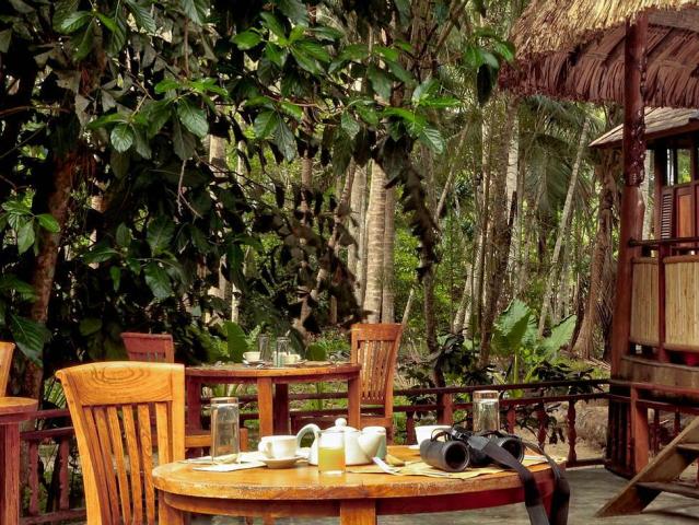 Barefoot Resort
