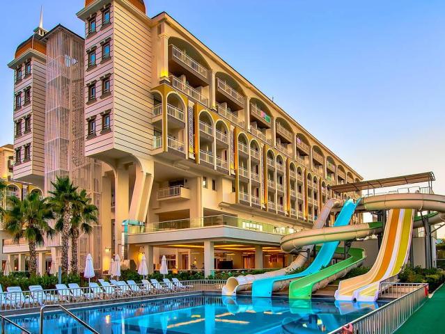 Kirman Sidera Luxury & Spa