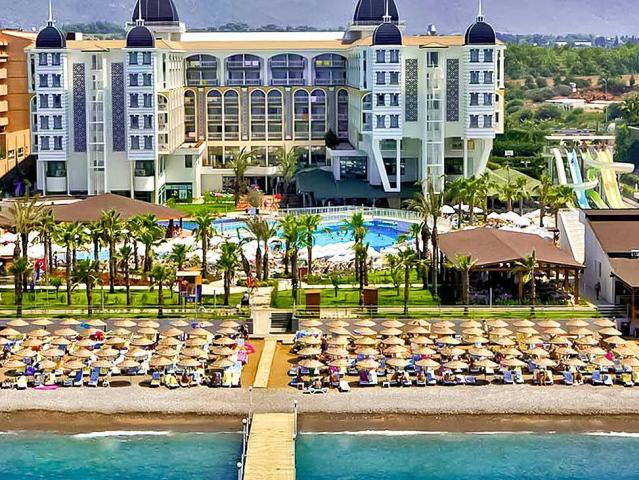 Kirman Sidera Luxury & Spa
