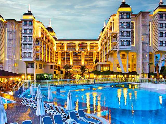 Kirman Sidera Luxury & Spa