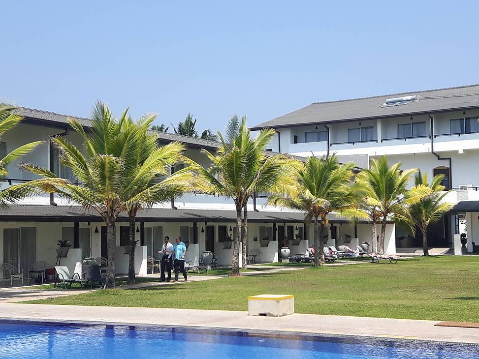Rathna Beach Resort