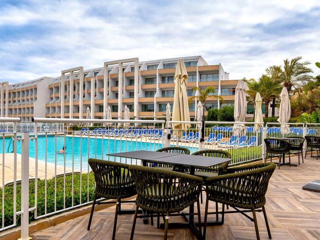 Seabank Resort & Spa