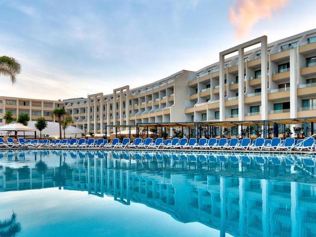 Seabank Resort & Spa