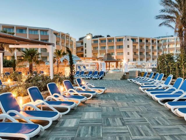Seabank Resort & Spa