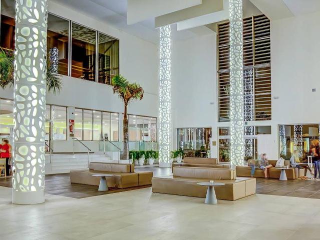 SBH Mónica Beach