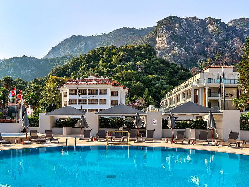 Faros Premium Beach