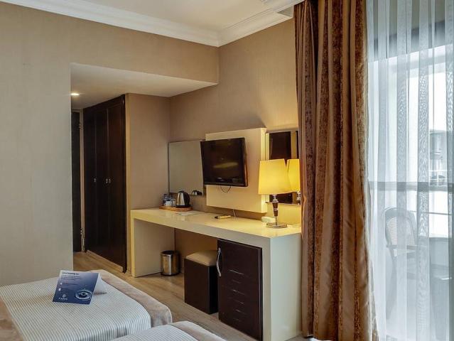 Faros Premium Beach