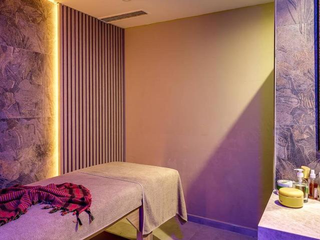 Faros Premium Beach