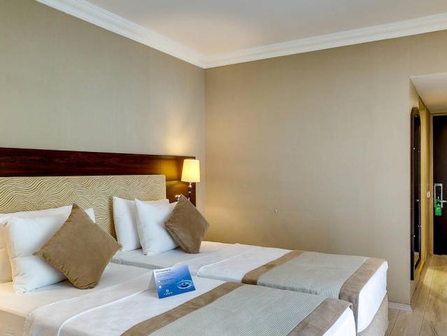Faros Premium Beach